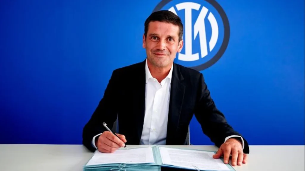 Cristian Chivu: Pelatih Baru Inter Milan dan Tantangannya