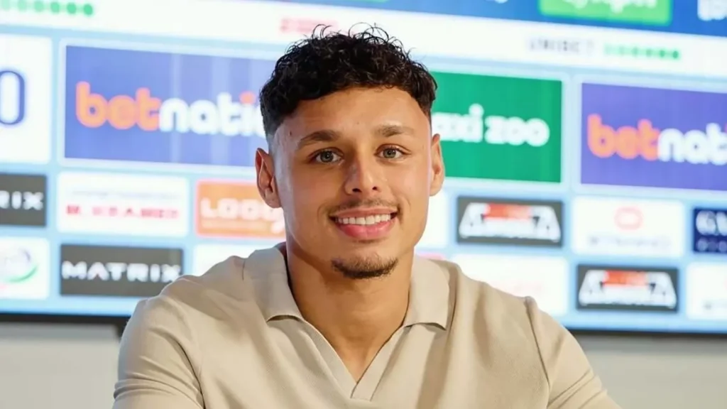 Dean James Menanti Debut di Stadion Gelora Bung Karno