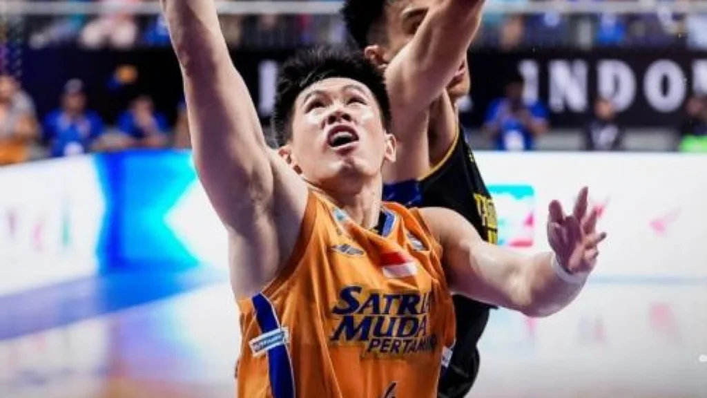 Satria Muda Melaju ke Semifinal IBL 2025 Setelah Kemenangan atas Prawira Bandung