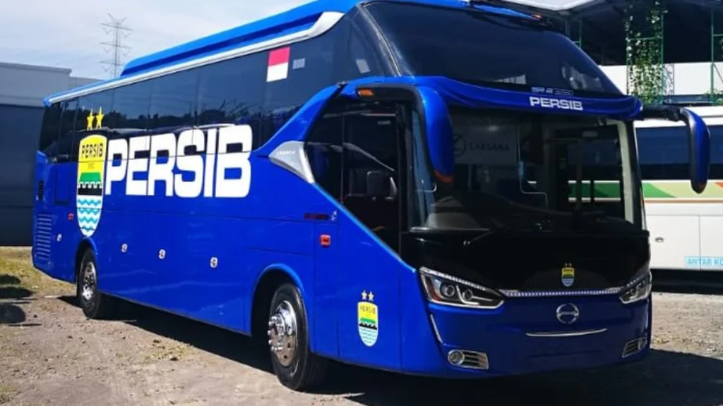 Kecelakaan Ringan Bus Persib Bandung Saat Pemusatan Latihan di Thailand