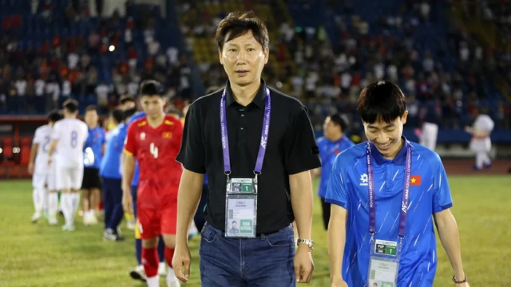 Pelatih Vietnam U-23 Kim Sang Sik Terlibat Kontroversi di Final Piala AFF U-23 2025