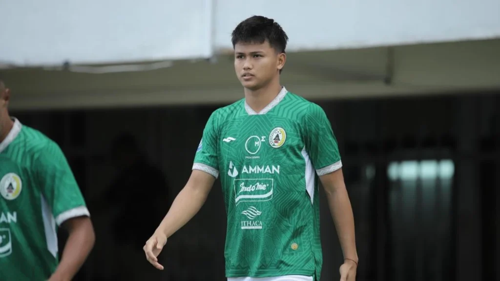 Hokky Caraka Resmi Tinggalkan PSS Sleman: Masa Depan Menanti di Persita Tangerang?