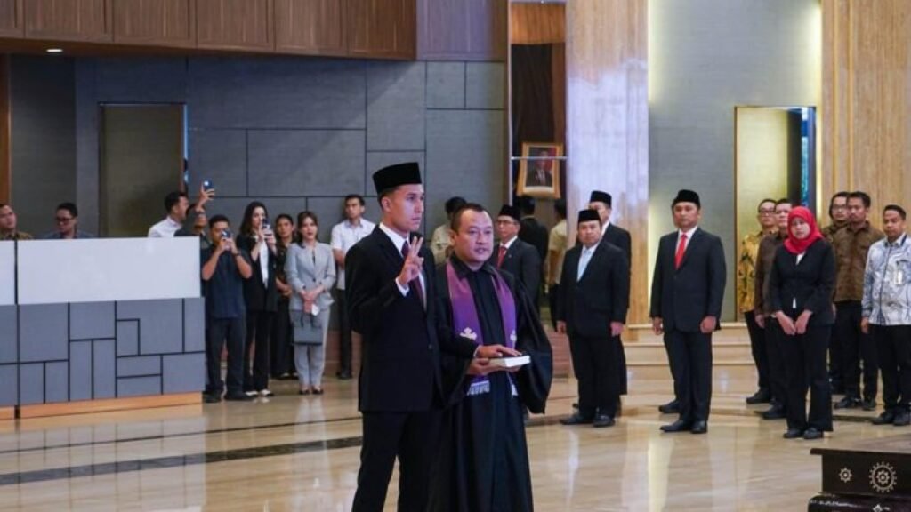 Pemain Sepak Bola Keturunan Miliano Jonathans Resmi Menjadi Warga Negara Indonesia